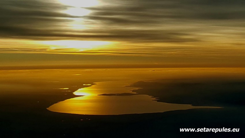 naplemente a Balatonnál